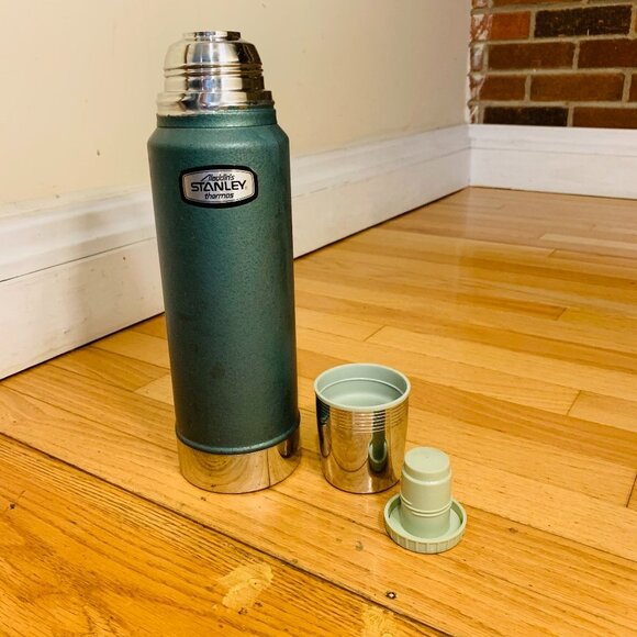 Stanley Aladdin Green Vacuum Bottle Thermos Vintage Made in USA - Picture 2 of 13